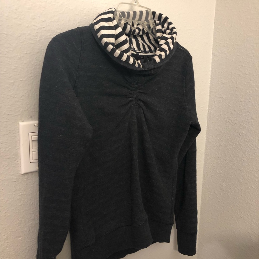 Reversible Lululemon size 4
